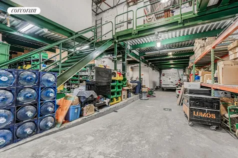 162-12-20 77th Road New York City NY 11366