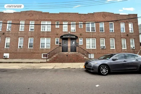 95-07 Cresskill Place New York City NY 11435