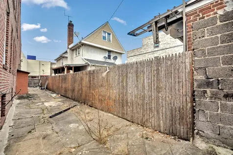 95-07 Cresskill Place New York City NY 11435