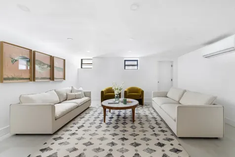 1242 Hancock Street New York City NY 11221