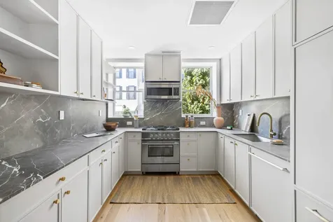 1242 Hancock Street New York City NY 11221