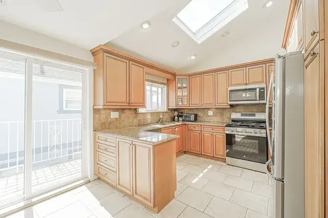 80 Freedom Avenue New York City NY 10314