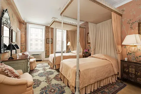 895 Park Avenue New York City NY 10075