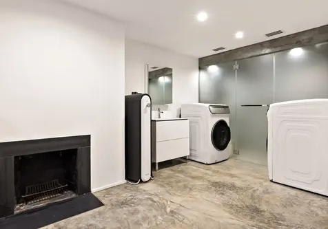 128 E 38th Street New York City NY 10016