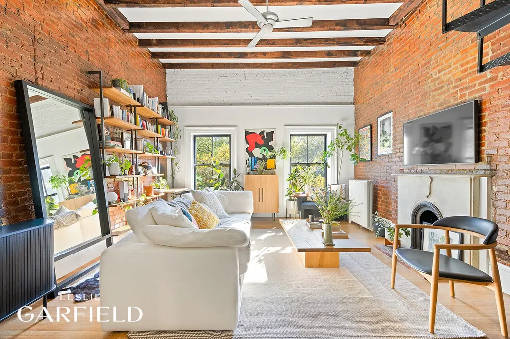 485 W 22nd Street New York City NY 10011