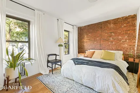485 W 22nd Street New York City NY 10011