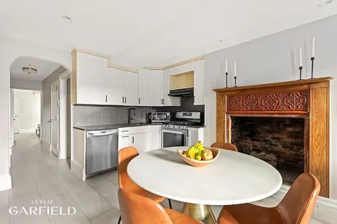 485 W 22nd Street New York City NY 10011