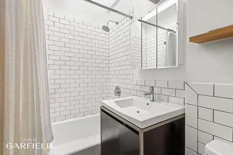 485 W 22nd Street New York City NY 10011