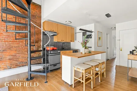 485 W 22nd Street New York City NY 10011