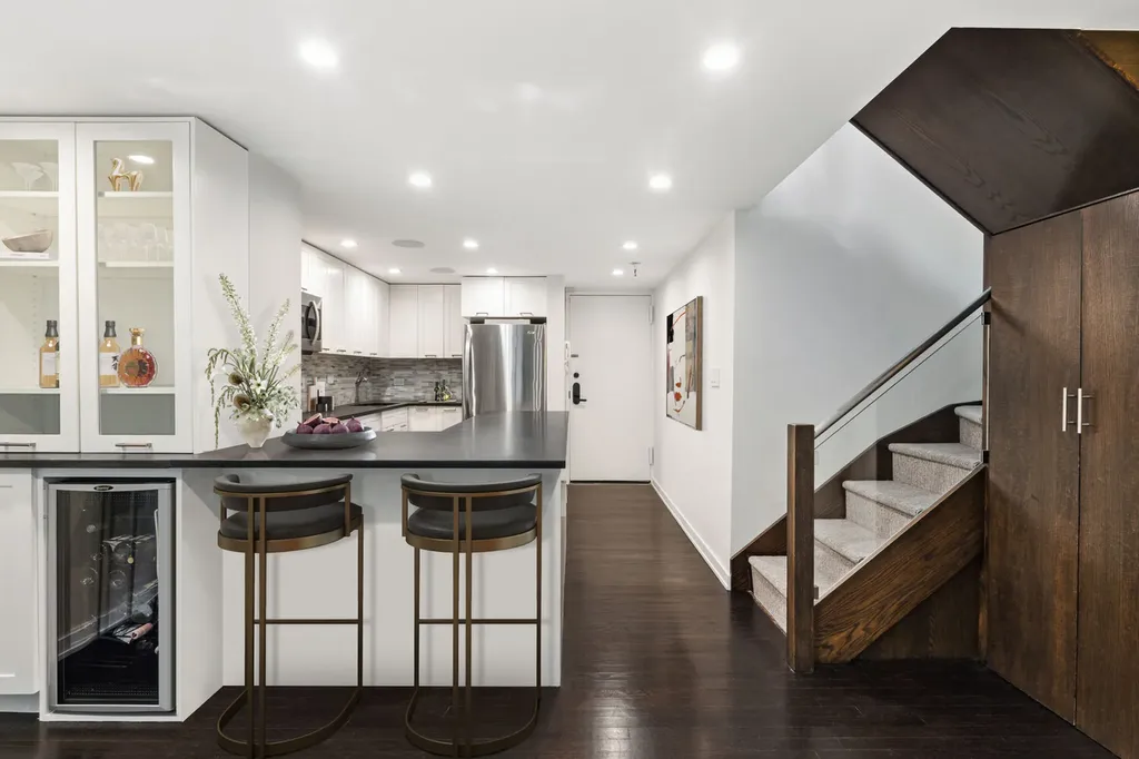 808 Broadway New York City NY 10003