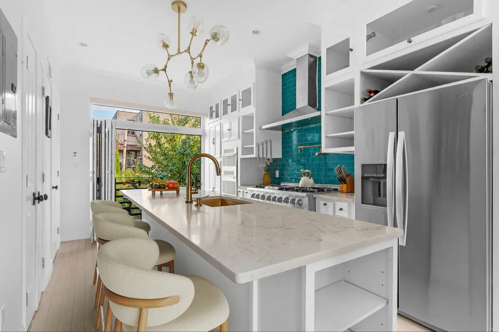 15 Dewey Place New York City NY 11233