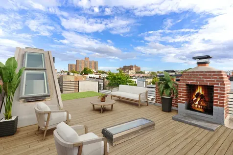 15 Dewey Place New York City NY 11233
