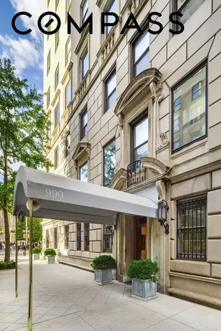990 5th Avenue New York City NY 10075
