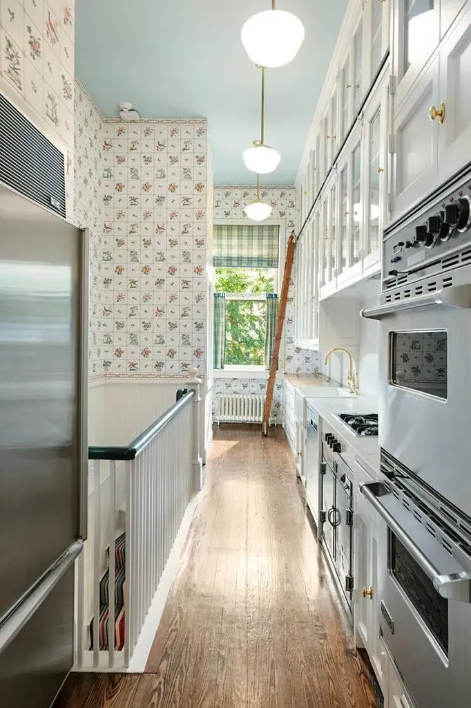 121 E 65th Street New York City NY 10065