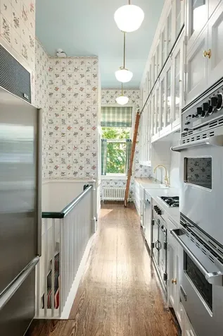 121 E 65th Street New York City NY 10065