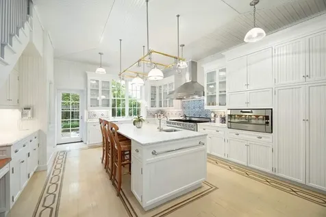 121 E 65th Street New York City NY 10065