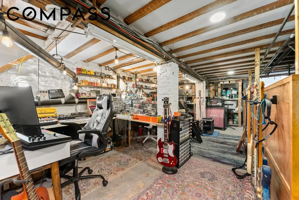 6 Virginia Place New York City NY 11213