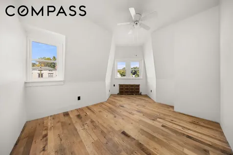 351 St Pauls Avenue New York City NY 10304