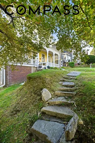 351 St Pauls Avenue New York City NY 10304