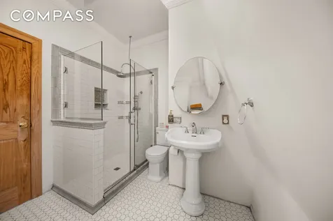 351 St Pauls Avenue New York City NY 10304
