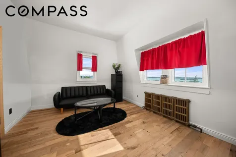 351 St Pauls Avenue New York City NY 10304