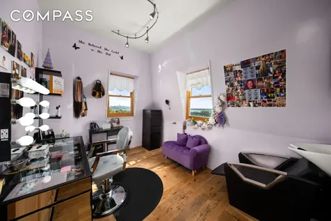 351 St Pauls Avenue New York City NY 10304