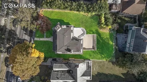 351 St Pauls Avenue New York City NY 10304