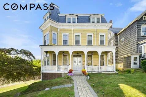 351 St Pauls Avenue New York City NY 10304