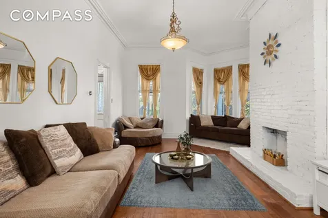 351 St Pauls Avenue New York City NY 10304