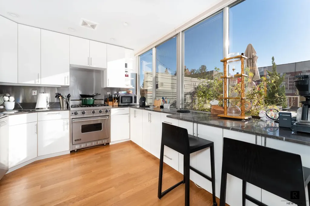 525 E 11th Street New York City NY 10009