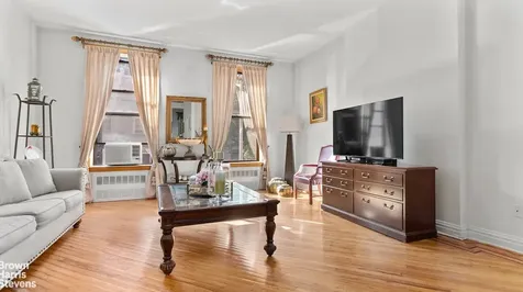 563 W 161st Street New York City NY 10032