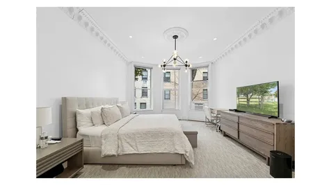 165 E 71st Street New York City NY 10021