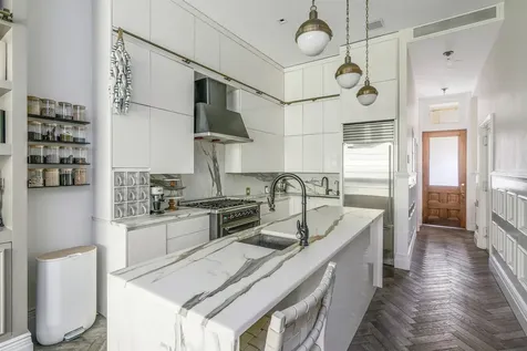 457 W 22nd Street New York City NY 10011