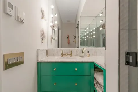457 W 22nd Street New York City NY 10011