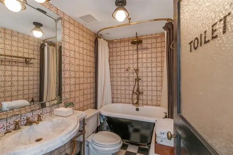 457 W 22nd Street New York City NY 10011