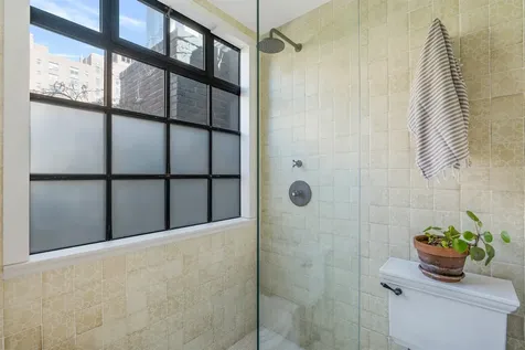 457 W 22nd Street New York City NY 10011