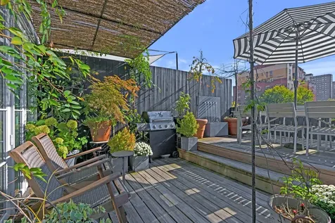 457 W 22nd Street New York City NY 10011