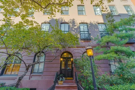 457 W 22nd Street New York City NY 10011