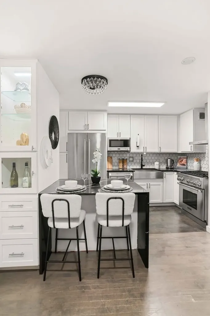 225 E 86th Street New York City NY 10028