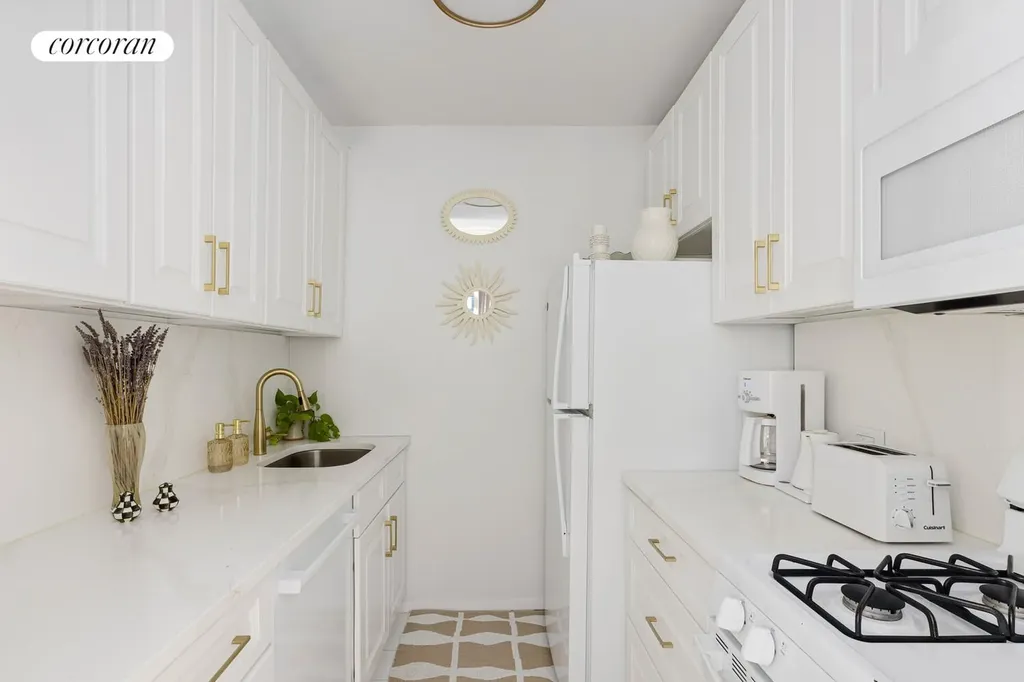 250 S End Avenue New York City NY 10280