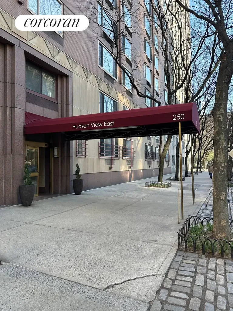250 S End Avenue New York City NY 10280