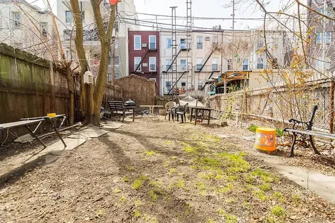 147 Diamond Street New York City NY 11222