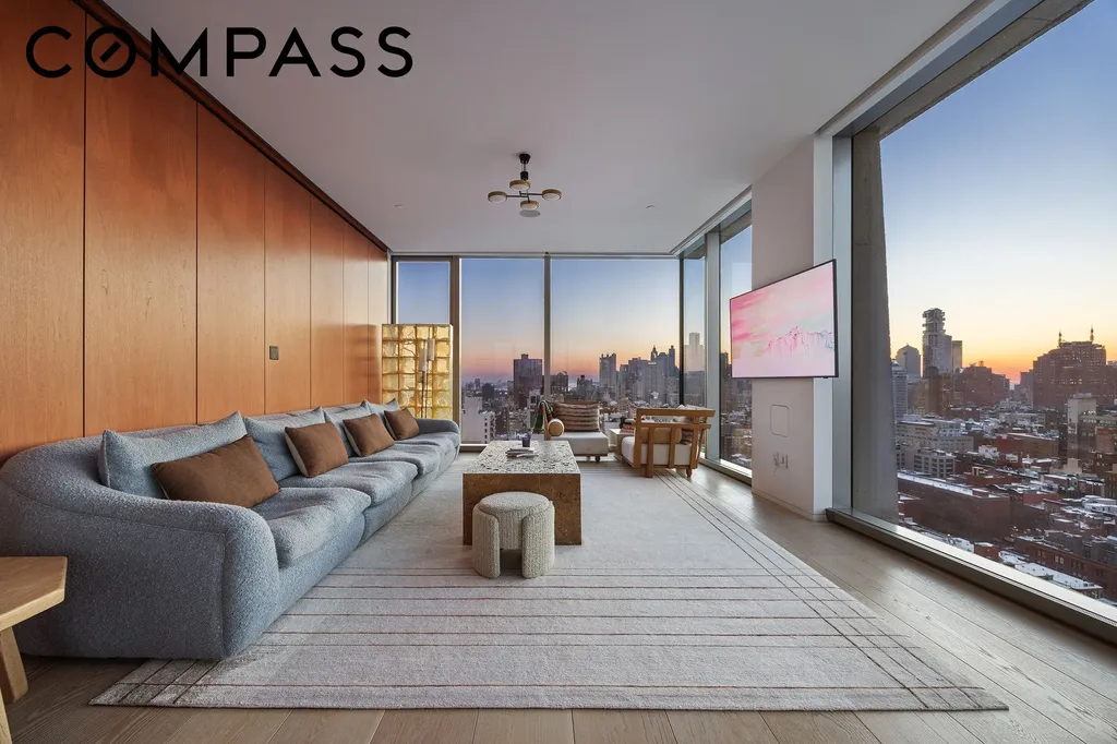 215 Chrystie Street New York City NY 10002