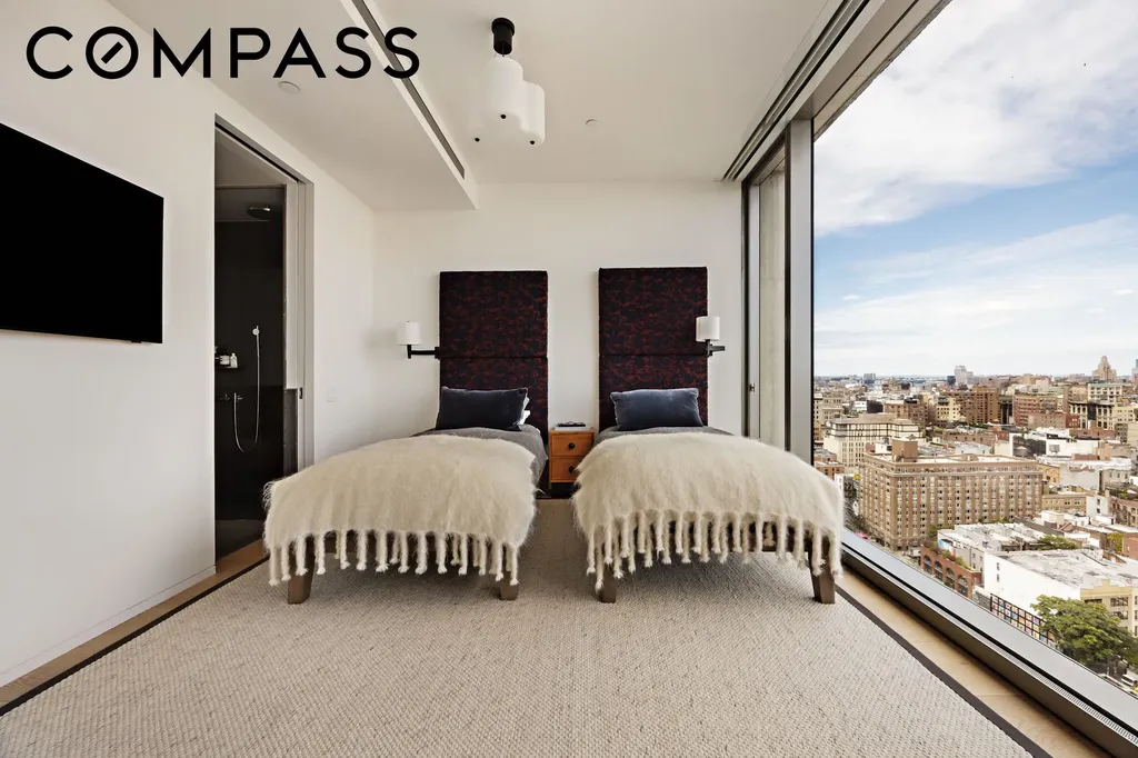 215 Chrystie Street New York City NY 10002