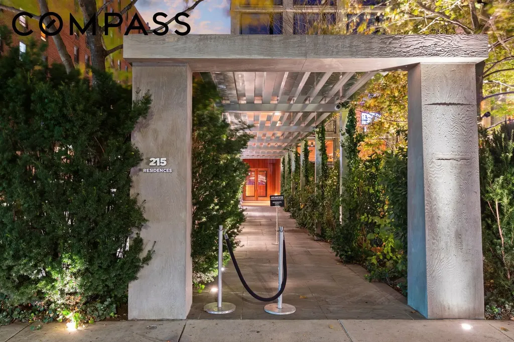 215 Chrystie Street New York City NY 10002