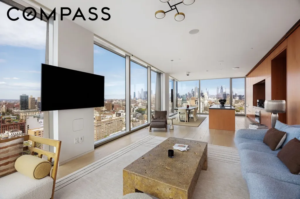 215 Chrystie Street New York City NY 10002
