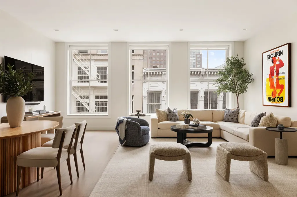 New York City NY, 74 Grand Street, Unit 4
