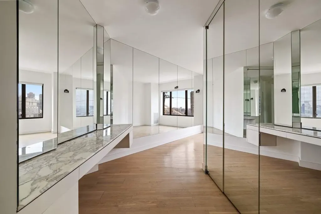 425 E 58th Street New York City NY 10022