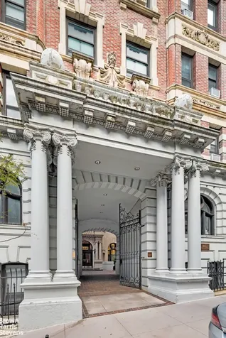 305 W 98th Street New York City NY 10025