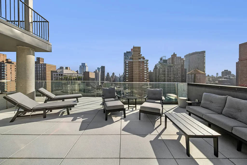 302 E 96th Street New York City NY 10128